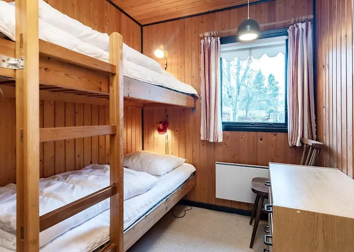 6 Person In Hals-by Traum Semesterbostad Hals